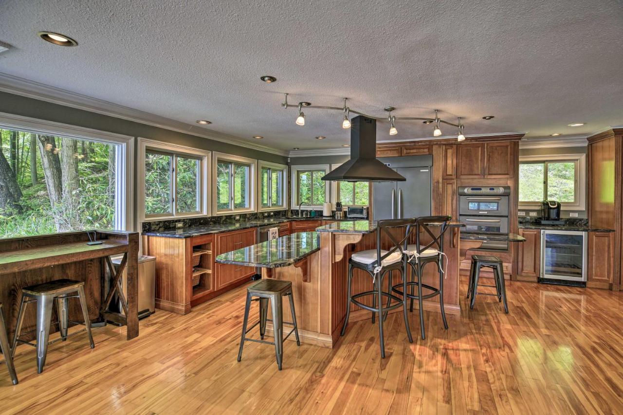 Inviting Family Abode With Dock On Norris Lake! Caryville Экстерьер фото